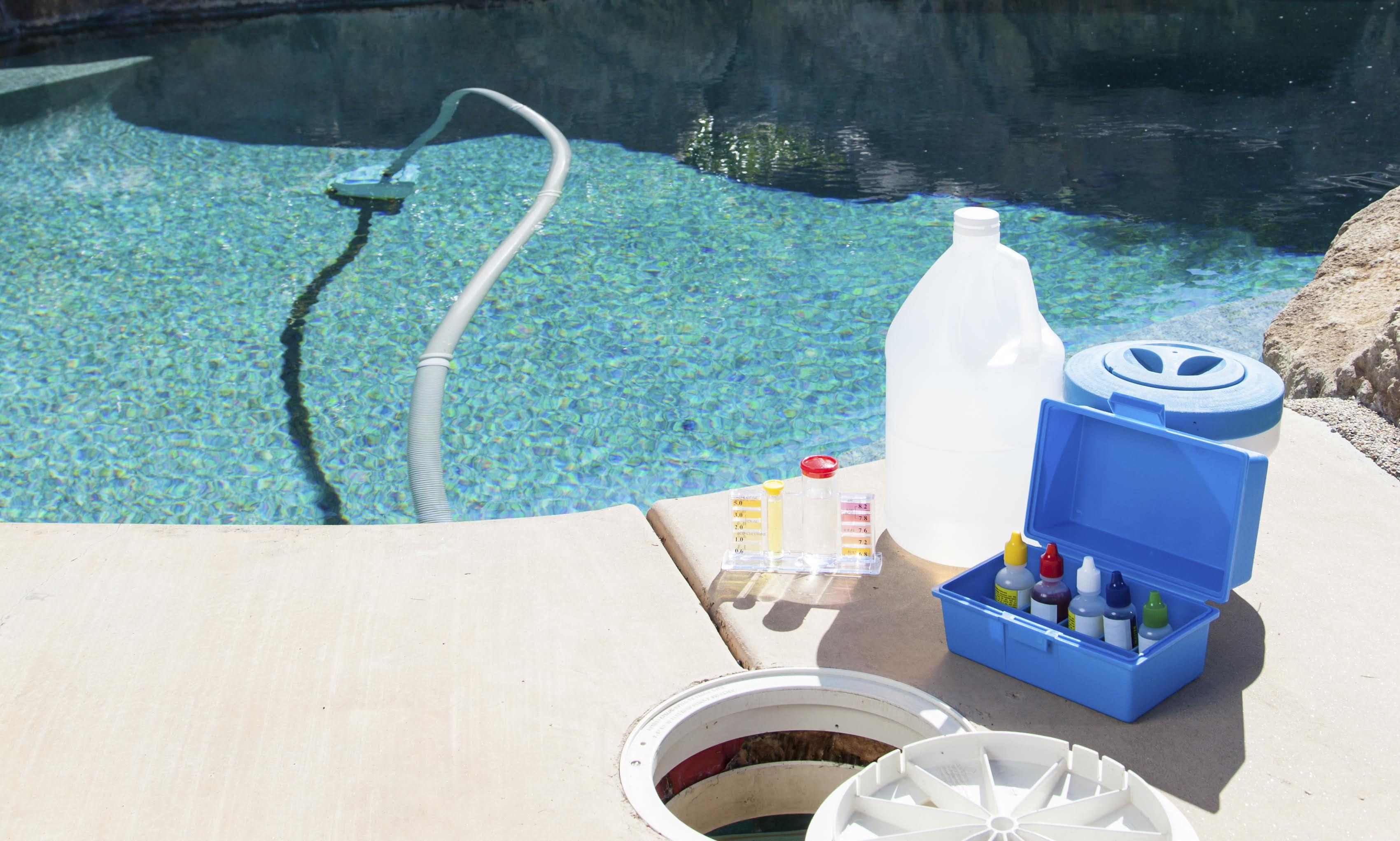 Ricardo Pool Cleaning Services: Service Image-1 Ricardo Pool Cleaning Services: Service Image-1